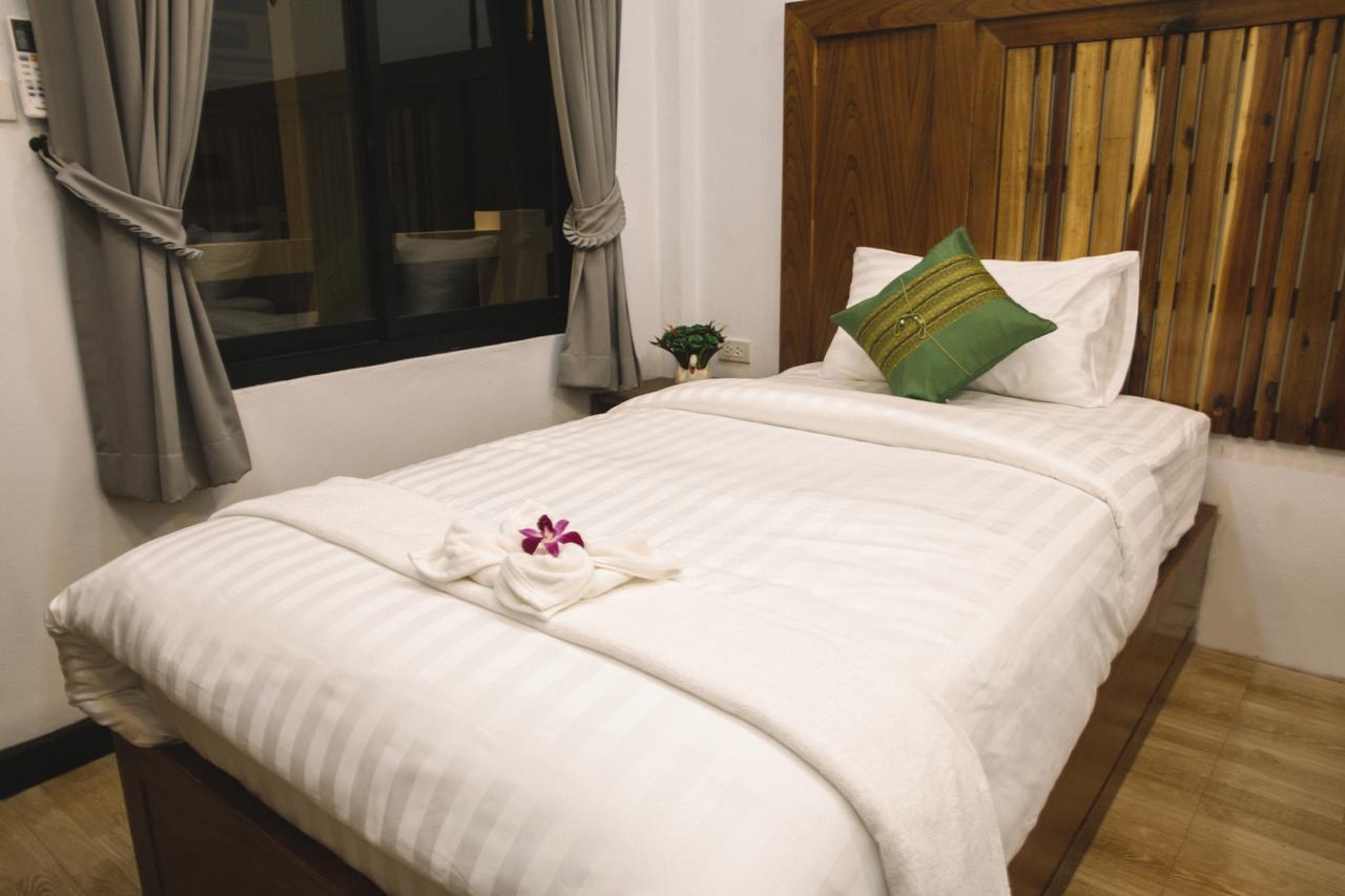 Billabong Hotel And Cafe Баан Тай Екстериор снимка